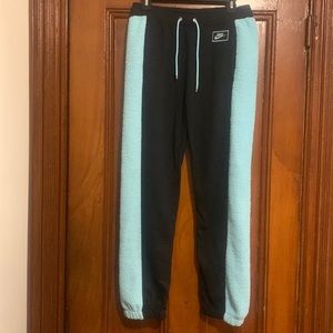 NWT! Nike Women’s Sweatpants. Standard Fit. Mid Rise. Size: Small